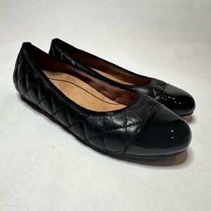 Vionic Desiree Black Quilted Leather Cap Toe Ballet Flats size 8